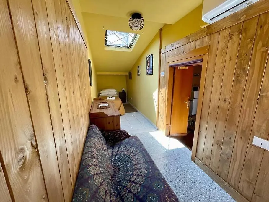 Spaccanapoli Top, Your House In The Old Town Apartment  Naples